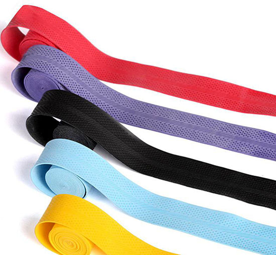 你知道怎么正確的給球拍纏繞吸汗帶嗎?